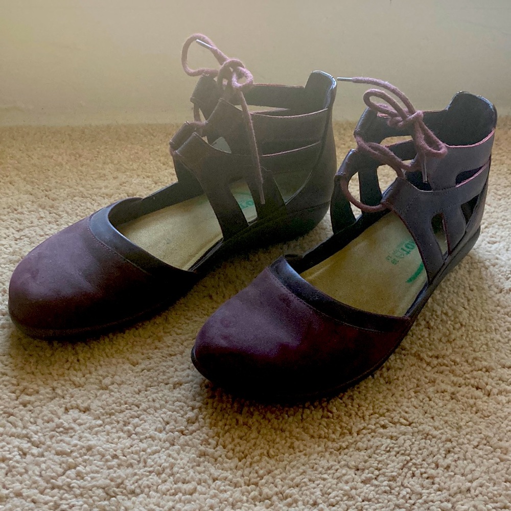 NAOT Kata shoe, size 39/women’s 8